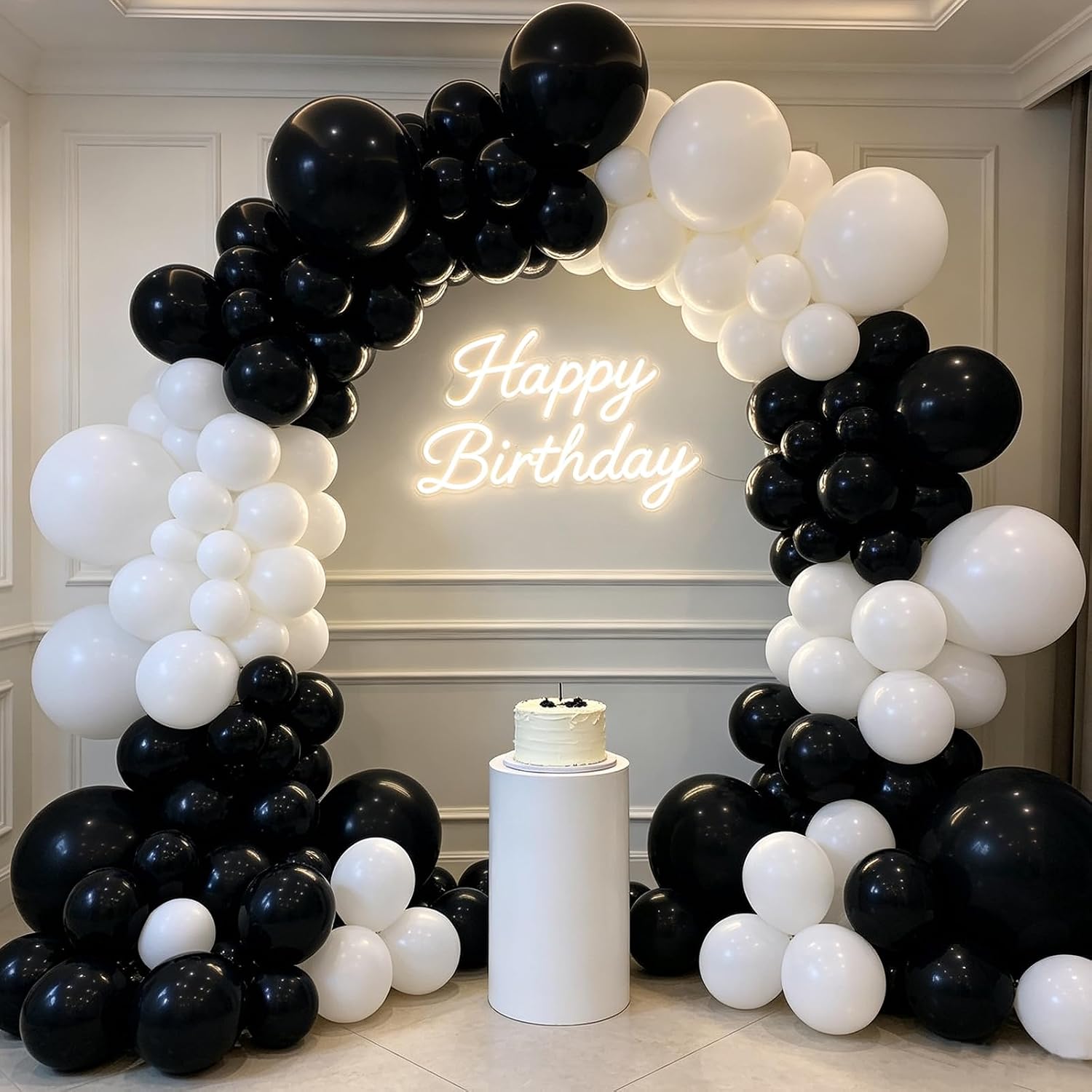 Event Launch Party - 136個入り、白黒のラテックスバルーンアーチキット - 4種類のサイズ（5インチ、10インチ、12インチ、18インチ）。結婚式、誕生日、卒業式、記念日、新規店舗オープン、製品発表会、クリスマスイベントなどのパーティー用バルーンデコレーション、ガーランドとして最適。